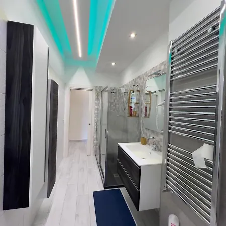 Gt House Fontana Limite Apartment *